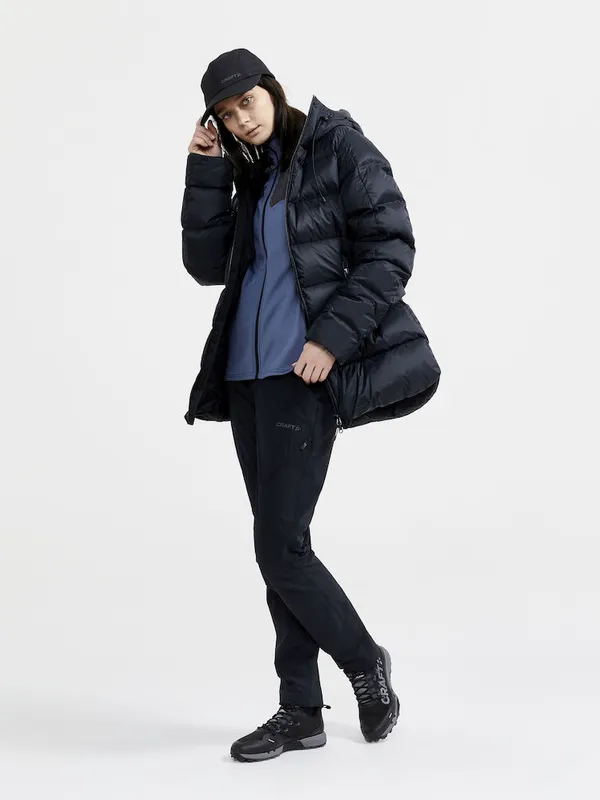 1910393-999000_ADV Explore Tech Pants W_Closeup6.jpg